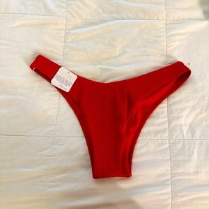 BNWT Byron bottoms size V